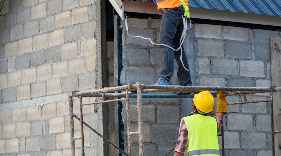 Expert Emergency Roof Repairs services in Mead, NE